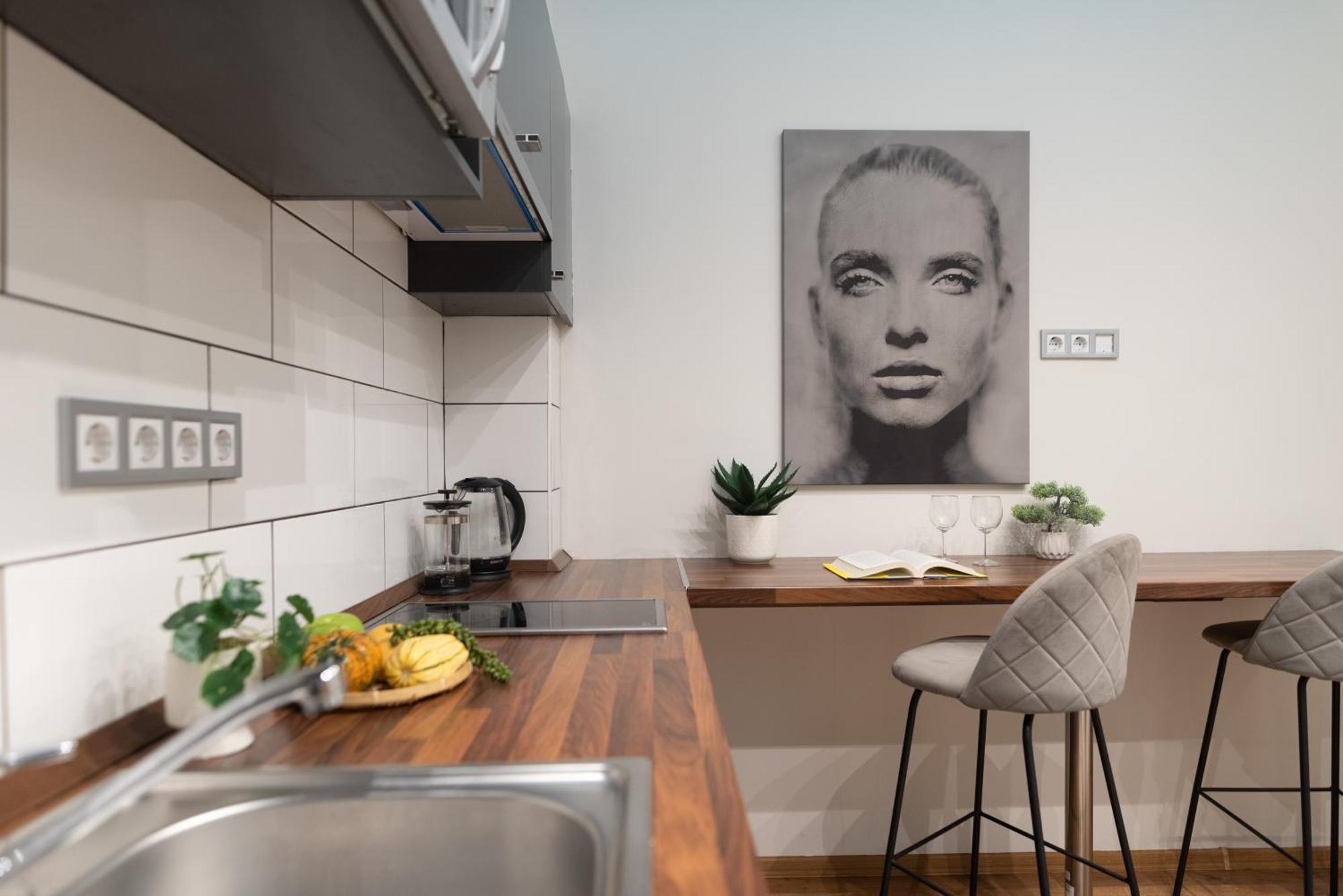 Chic Central 1Br Retreat Near New York Cafe With View Budapest Exterior foto